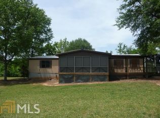 1004 S McDonough Rd, Griffin, GA 30224