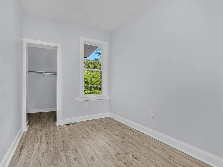 510 N Edgewood St — Photo 15