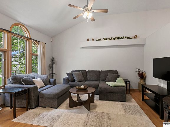 3rd image of 6120 Cheney Ridge Cir