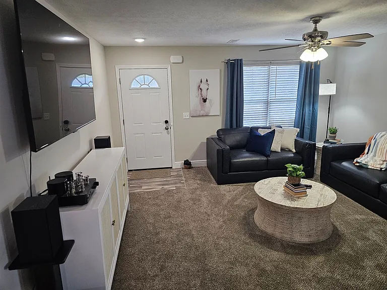 2224 Morris Ave — Photo 15