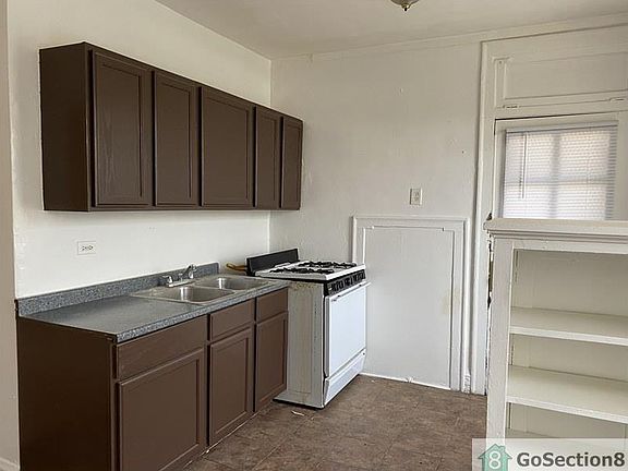 5th image of 7523 1/2 S Coles Ave #3C
