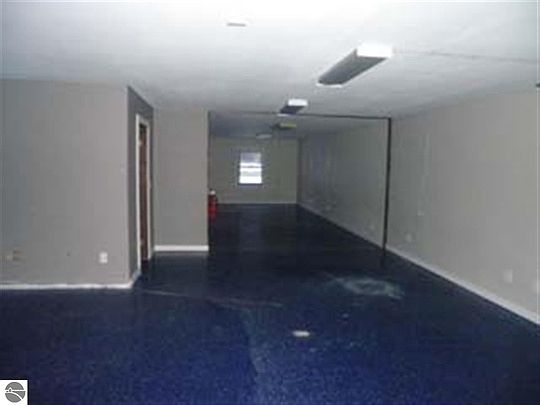 3rd image of 2134 S Main St