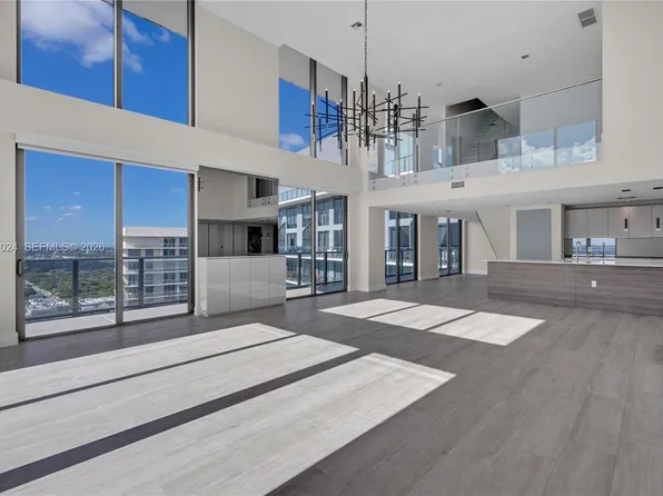 121 NE 34th St #Penthouse 3217, Miami, FL 33127