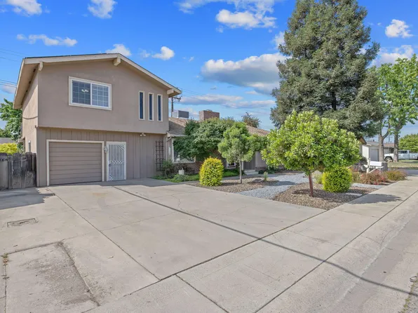 2735 W Laura Avenue, Visalia, CA 93277