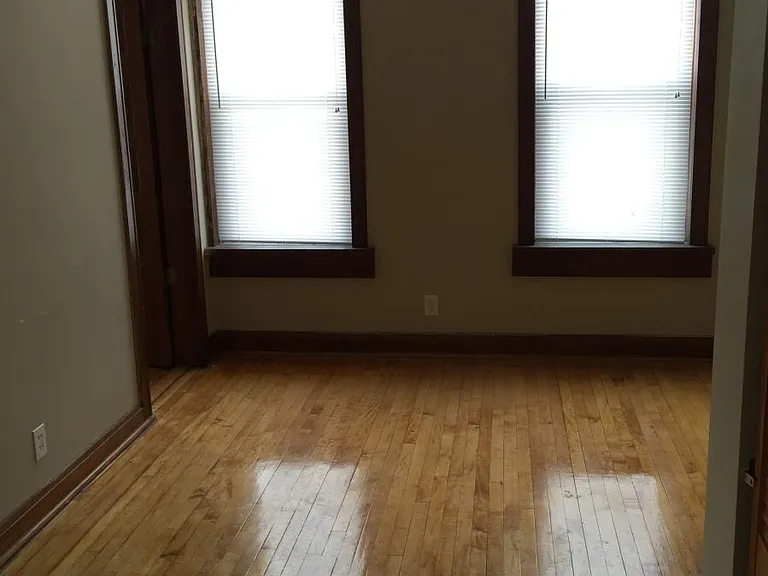 2846 W 21st St #2R — Photo 2