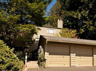 364 Cervantes Cir #14-D, Lake Oswego, OR 97035