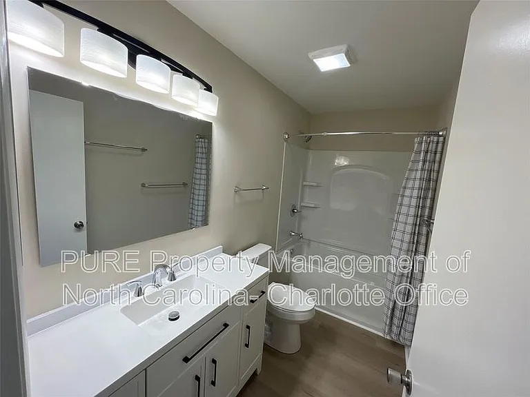 7510 Woods Ln #30 — Photo 20
