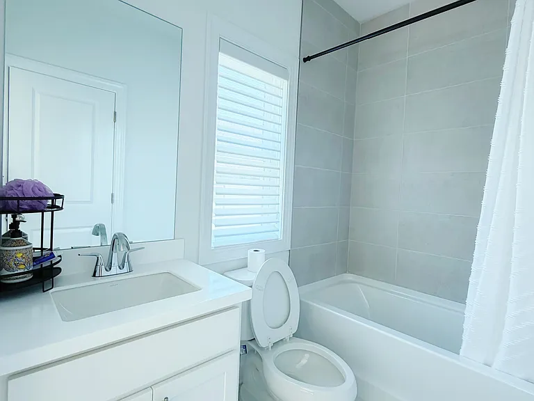 6950 Pond View Dr #1 — Photo 3