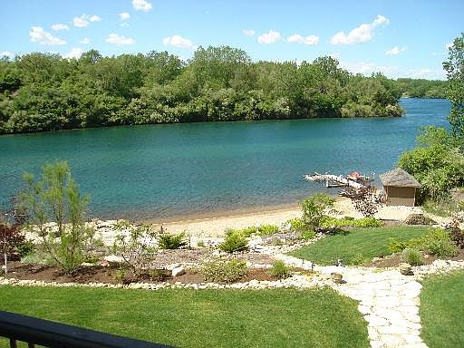 Beautiful lakefront on LincoLake