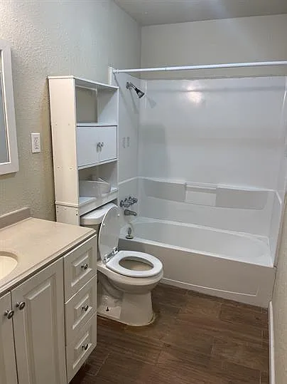 1571 Texas Ave — Photo 7