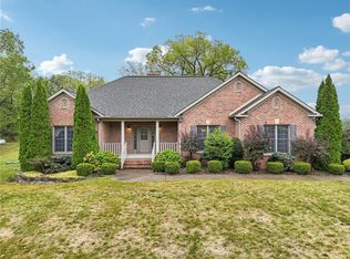 2210 Skyhill Rd, Edinburg, PA 16116