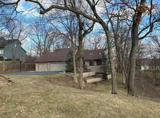 12763 Shawnee Crst, Roscoe, IL 61073