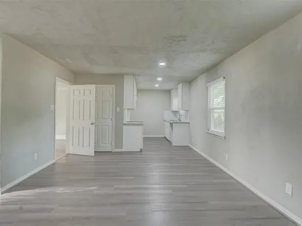 11214 Ribstone Dr, Houston, TX 77016