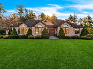 14 Lexington Cir, Southwick, MA 01077