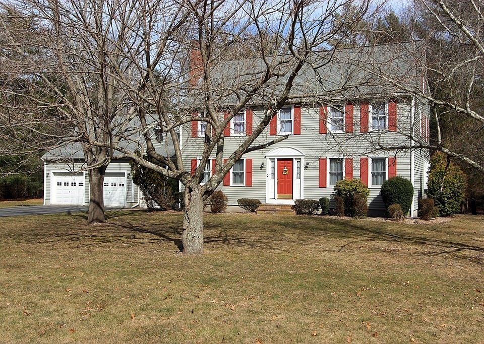 1st image of 2 Fairway Dr