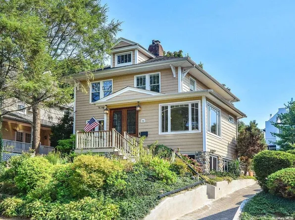 98 Bayview Avenue, Port Washington, NY 11050