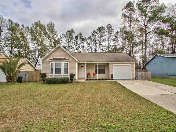 2nd image of 4216 Red Oak Dr