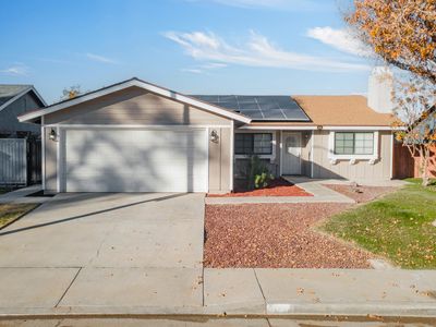 1027 Landsford St, Lancaster, CA, 93535