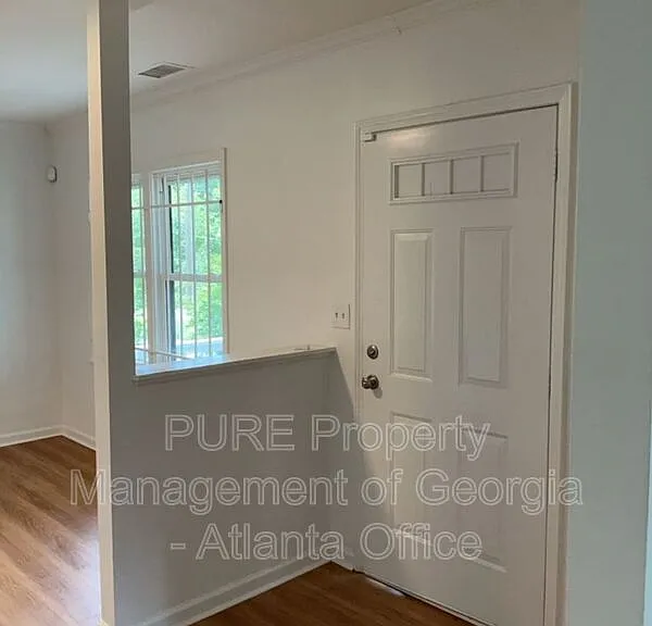 1809 Ellington St — Photo 3
