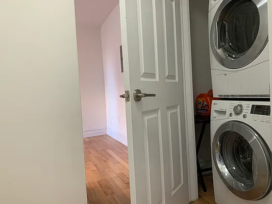 Rented by Hillel Realty Group | media 17