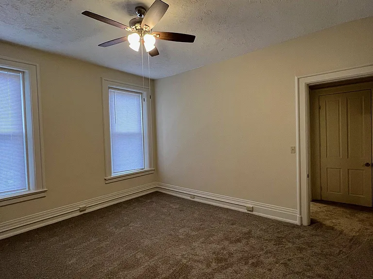 2360 Auburn Ave #5 — Photo 23