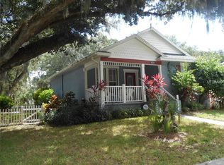 513 Lincoln Ave, Tarpon Springs, FL 34689