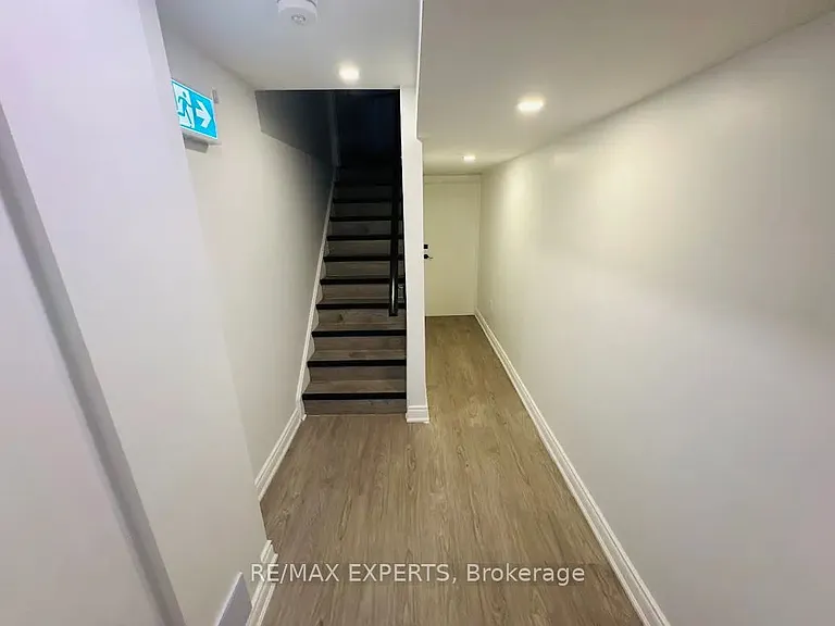 117 Baffin Cres — Photo 21