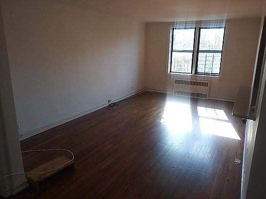 5th image of 854 Ocean Ave #7Q
