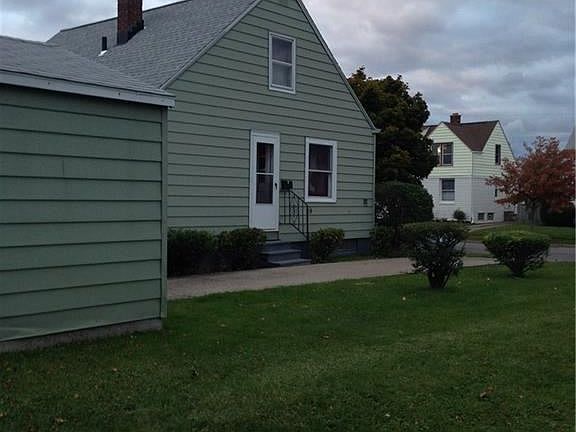 3rd image of 178 Keller Ave