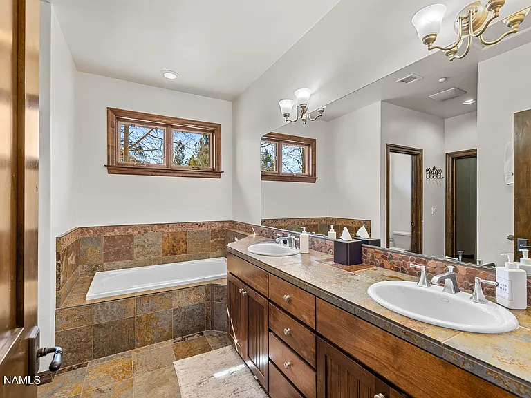 3353 S Tourmaline Dr — Photo 19