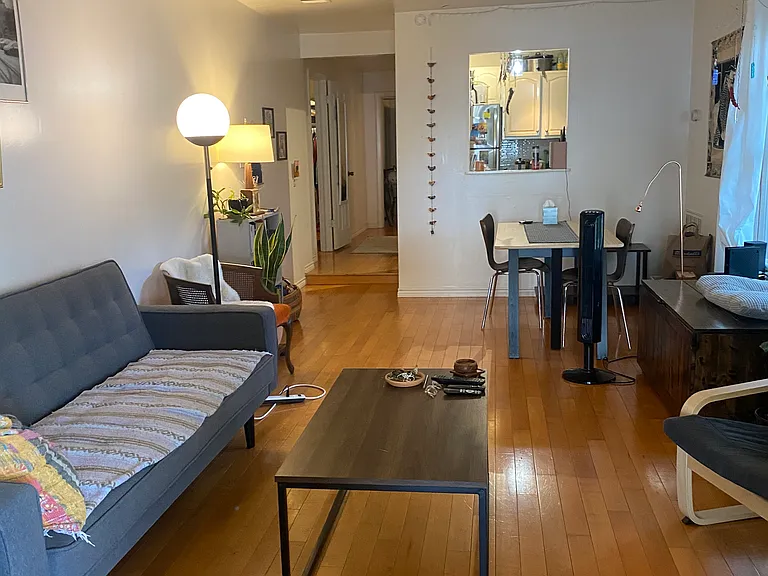 4910 Grover Ave #B — Photo 2