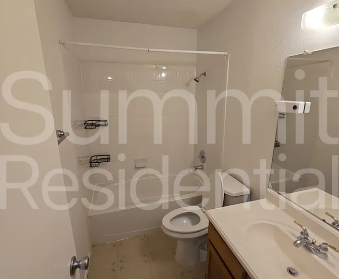 1607 Parkwood Dr — Photo 18