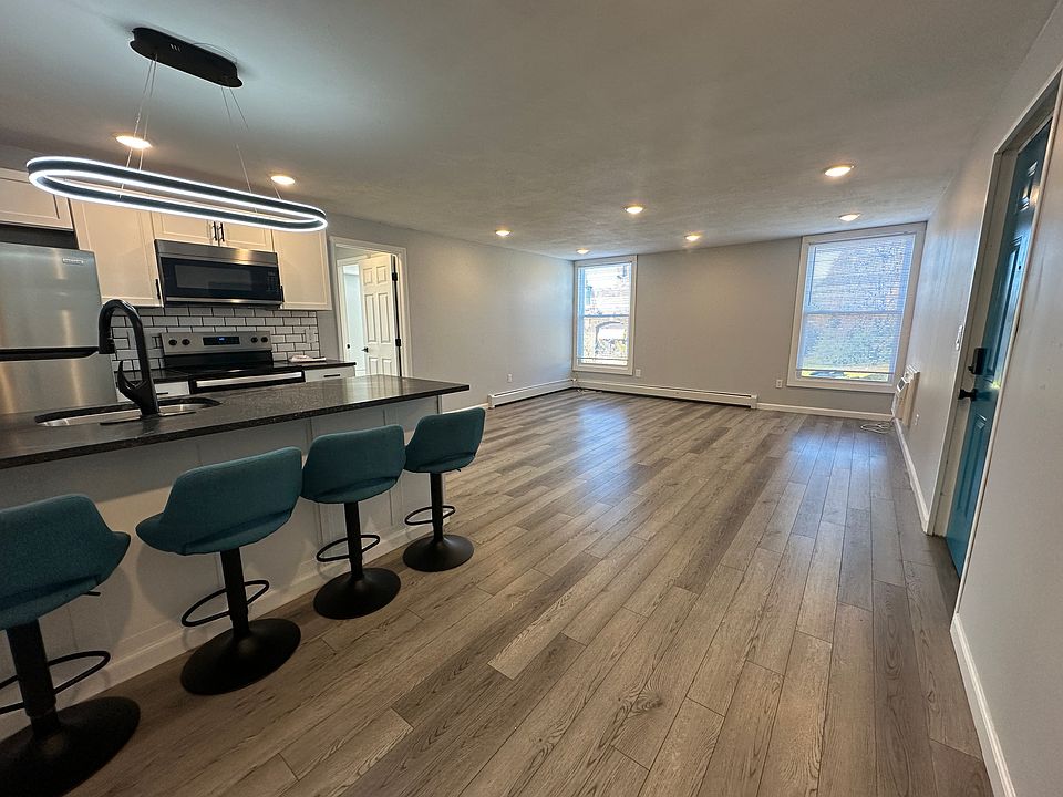 1st image of 910 Teall Ave APT 9