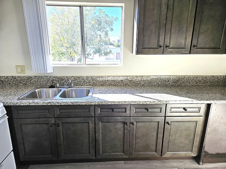 8737 Burnet Ave #17 — Photo 5
