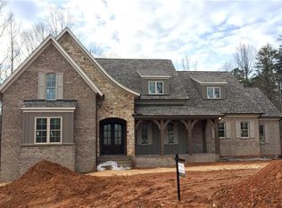 7515 Shadow Creek Dr, Summerfield, NC 27358