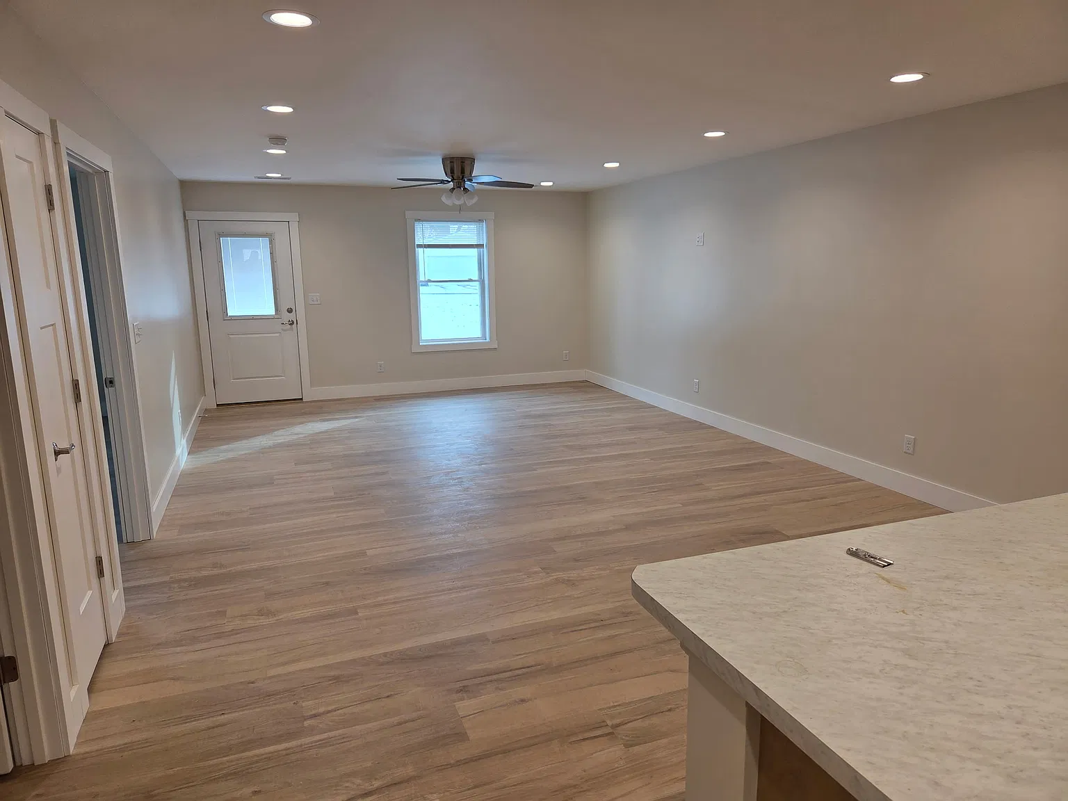 2 bed, 1200 sqft, $1,400 — Photo 4