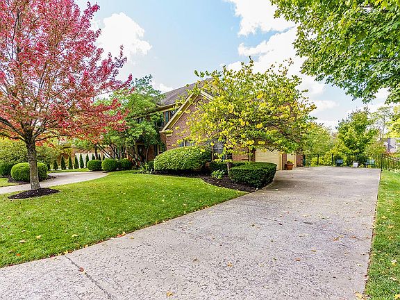 4th image of 3605 Hidden Pond Rd