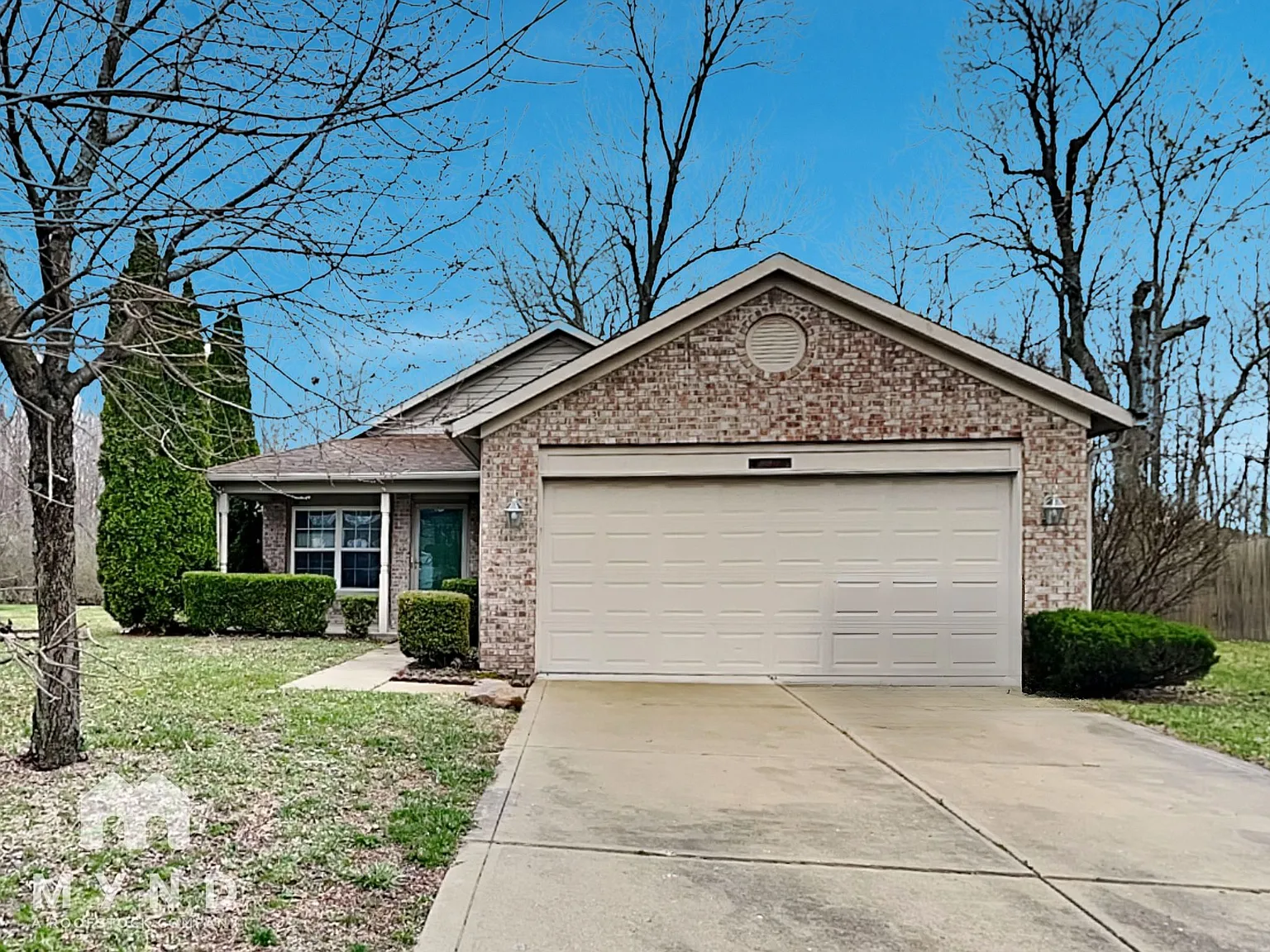 3 bed, 2.0 bath, 1404 sqft, $1,735 — Photo 1