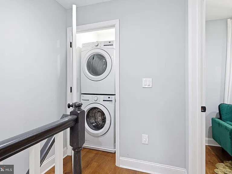 513 Wilder St — Photo 13