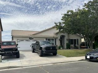 3242 Garnet Ave, Rosamond, CA 93560