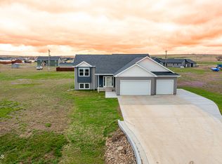 5462 Fresh Water Ln, Williston, ND 58801