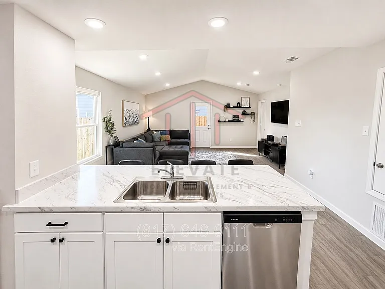 145 Bluebonnet Way — Photo 7