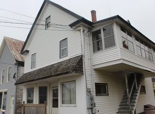 6 Houlton Rd, Island Falls, ME 04747