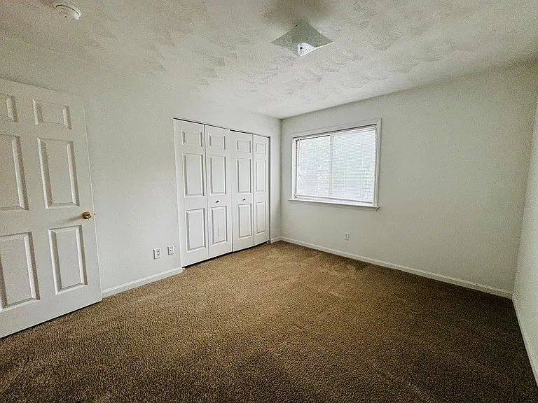 400F Berryfield Ln — Photo 15