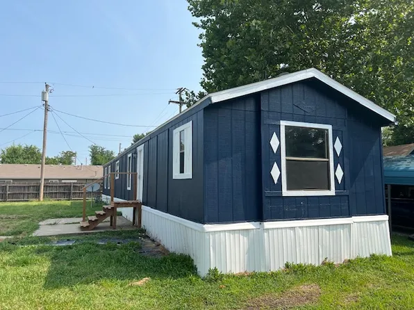 2141 Patricia Pl, Manhattan, KS 66502