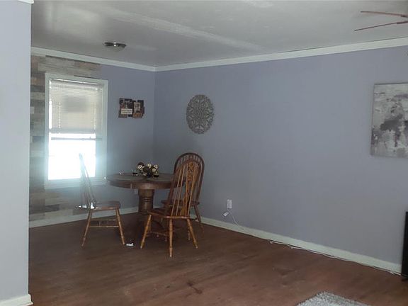 5th image of 10425 Sylvia Dr