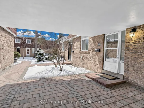 24 The Carriage Way, Markham, ON L3T 4V1