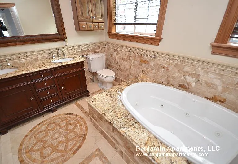 127 Nonantum St #4 — Photo 13