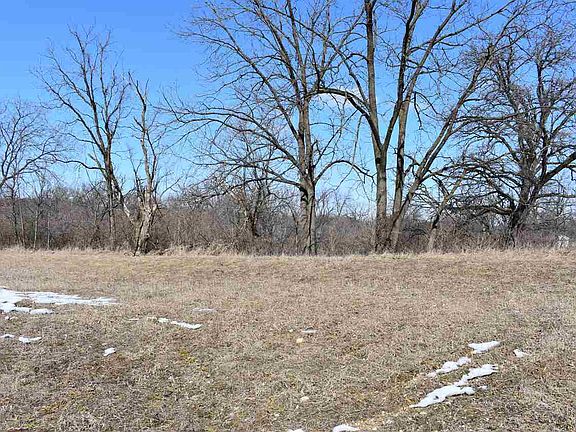 3rd image of 7940 Hidden Creek Ln