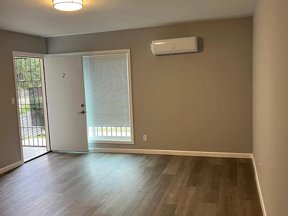 711 N Avenue 65 #2